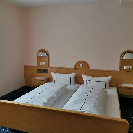 Ebner Otel Bad Königshofen im Grabfeld