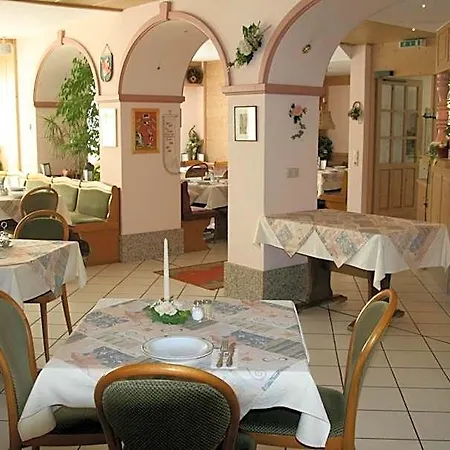Ebner Hotel